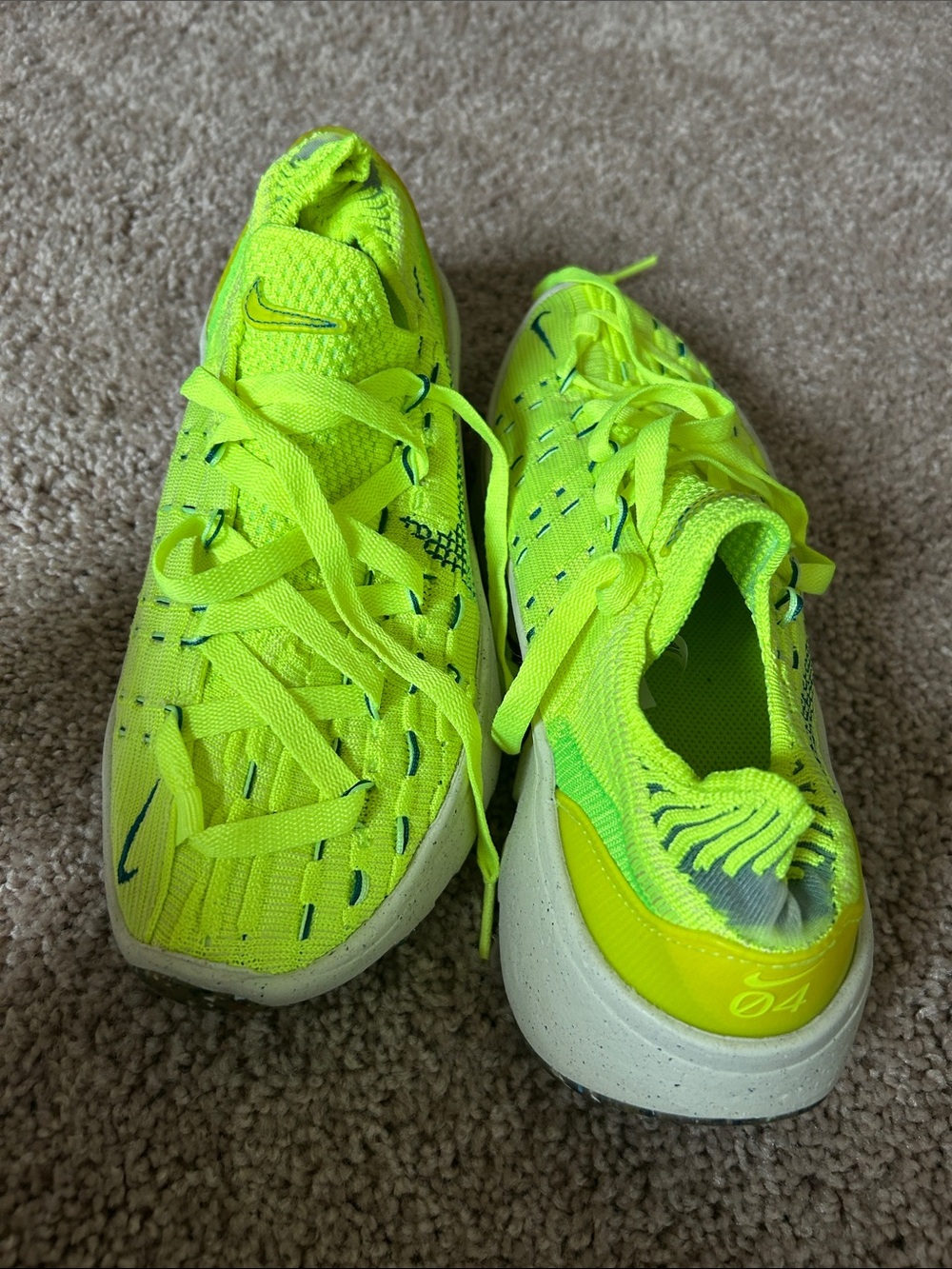 Nike Volt/Neon Yellow Flyknit Running Sneakers 04